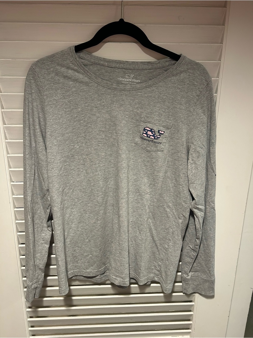 Vineyard Vines womens Long-Sleeve Pocket Tee — Heather Gray